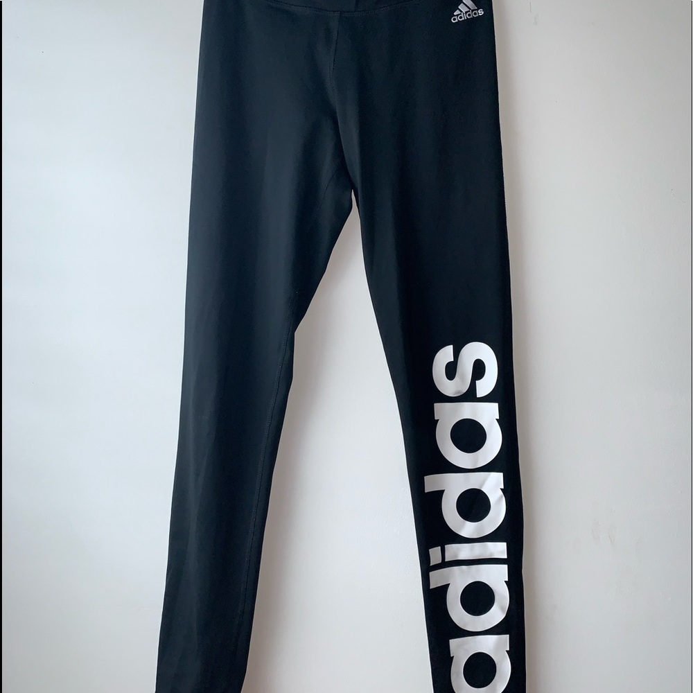 Black leggings